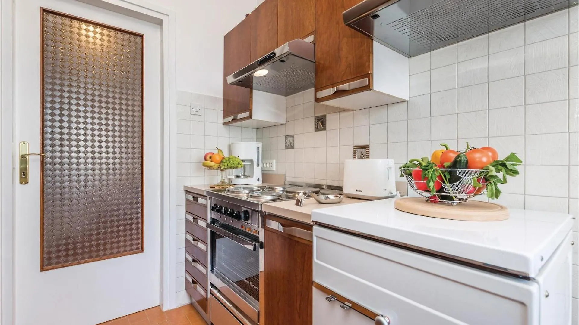 Nice Apartment In Lovran With House Sea View